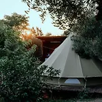 Luksuzni šator Glamping Bell Tent Robinson Ljubac (Zadar)