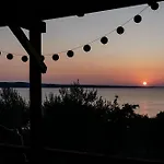Glamping Bell Tent Robinson Luksuzni šator *