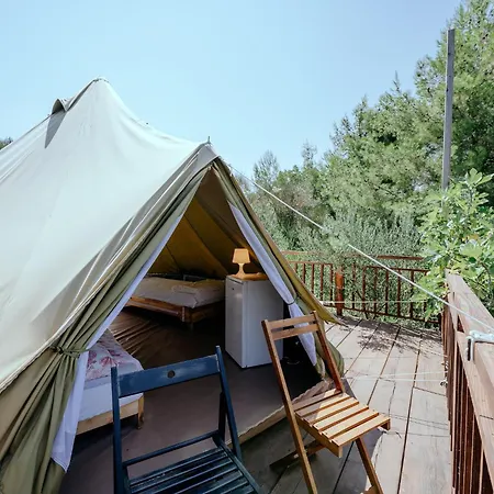 Glamping Bell Tent Robinson Luksuzni šator