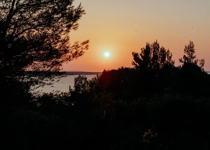 Lyxtält Glamping Bell Tent Robinson Ljubač