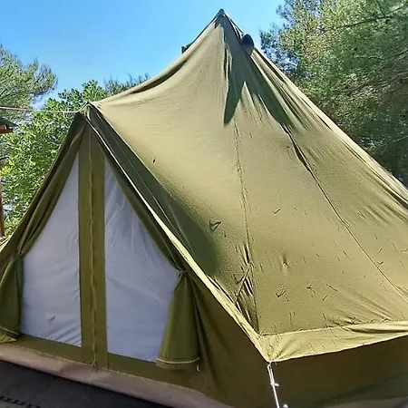 Glamping Bell Tent Robinson Luxury tent Ljubac (Zadar)