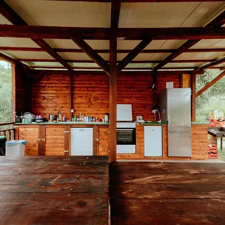 Glamping Bell Tent Robinson