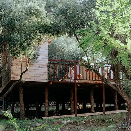 Glamping Bell Tent Robinson Luxury tent Ljubac (Zadar)