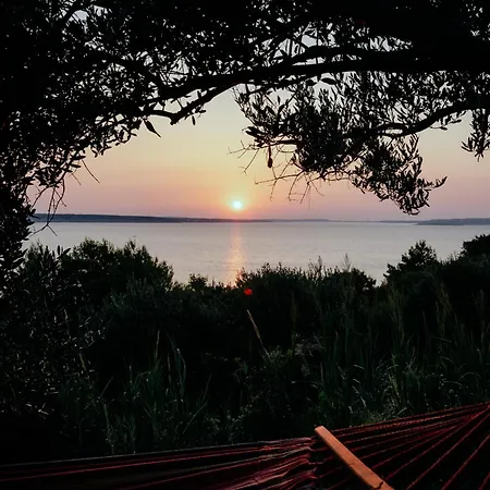 Glamping Bell Tent Robinson Ljubač