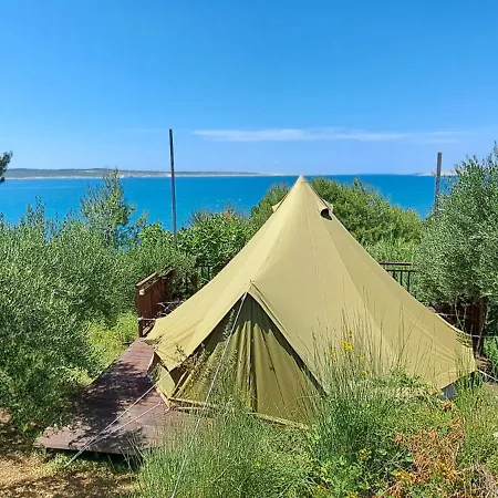 Glamping Bell Tent Robinson * Ljubač