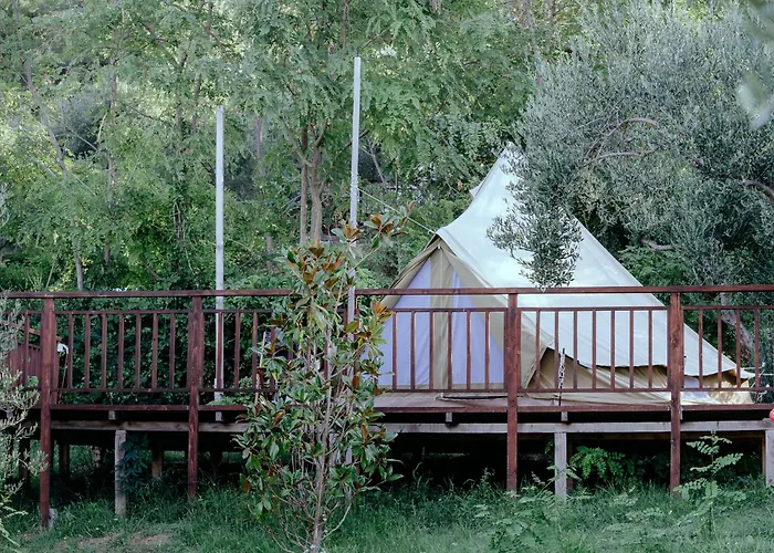 Glamping Bell Tent Robinson ラグジュアリーテント