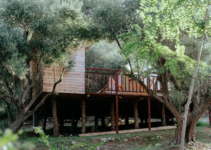 Glamping Bell Tent Robinson ラグジュアリーテント Ljubač
